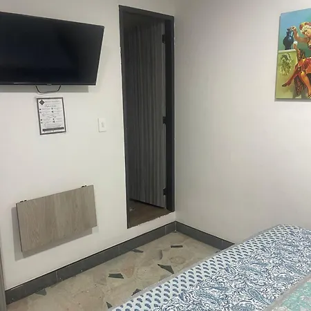 Room Cerca Al Aeropuerto Bogotá Exterior photo
